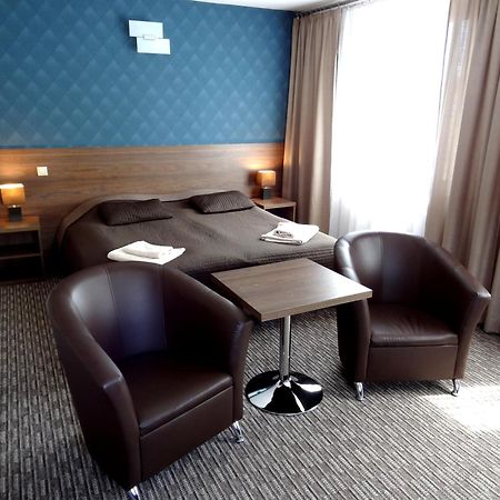 Hotel Krystyna Szczytno  Buitenkant foto