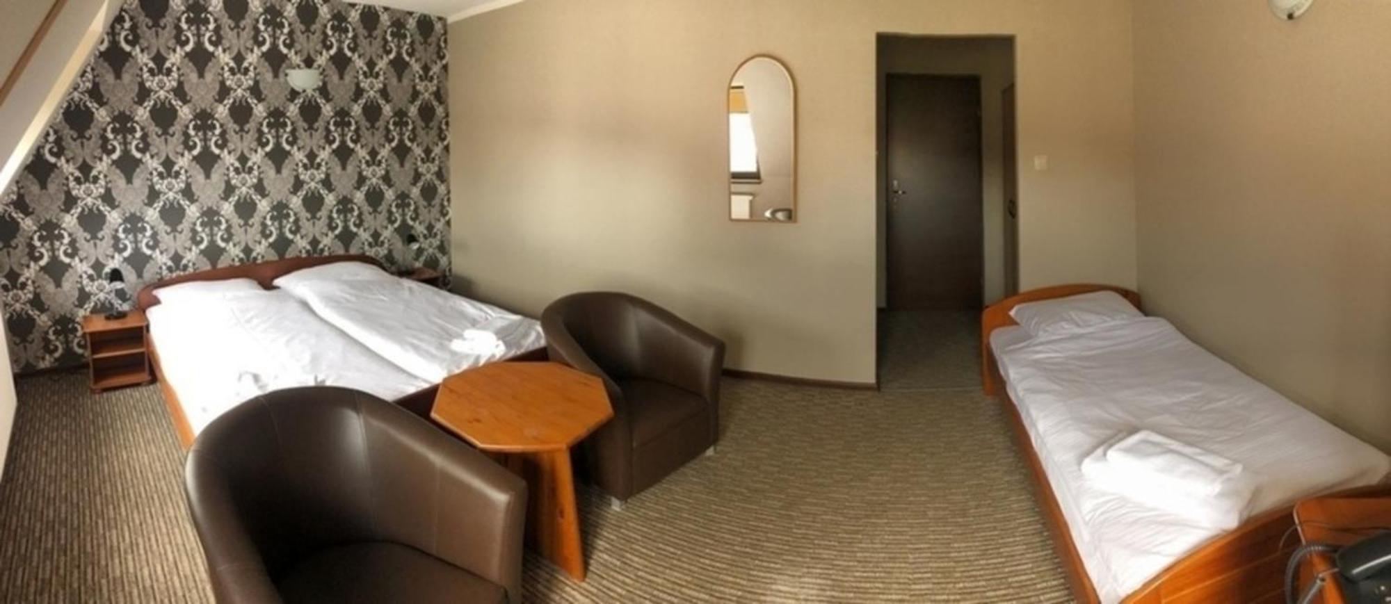Hotel Krystyna Szczytno  Buitenkant foto