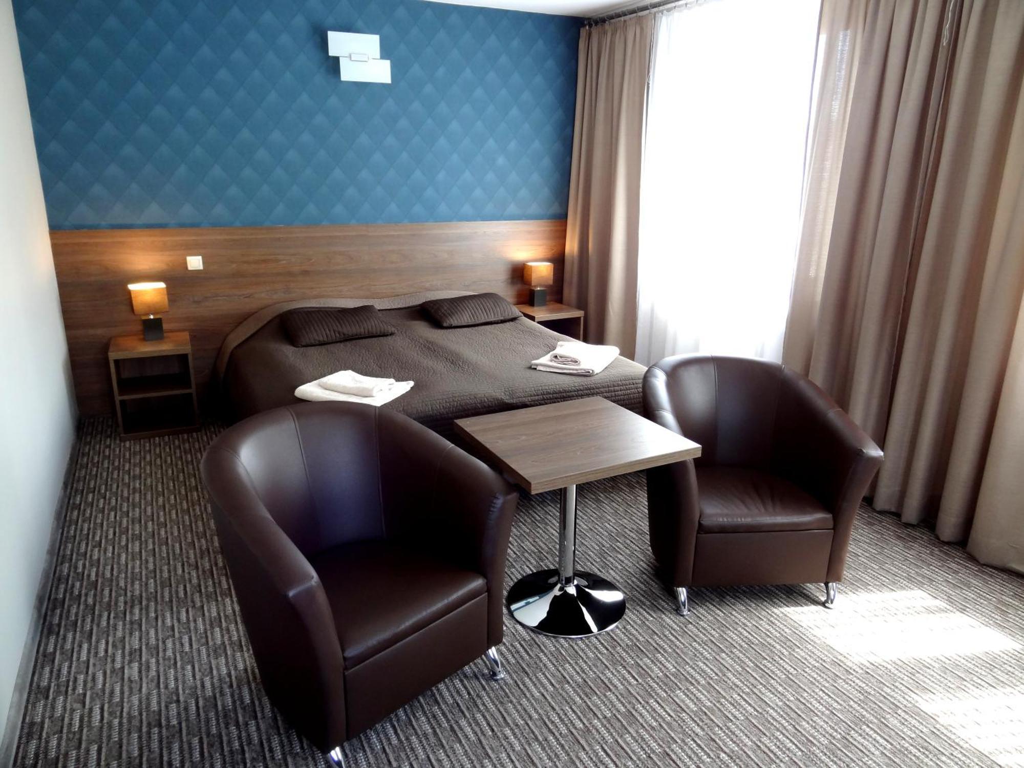 Hotel Krystyna Szczytno  Buitenkant foto